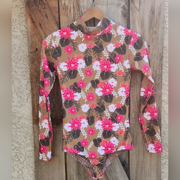 NWT ACACIA SWIMWEAR Ehukai Fullpc Lei Day Womens Size M Swimsuit - Picture 3 of 9